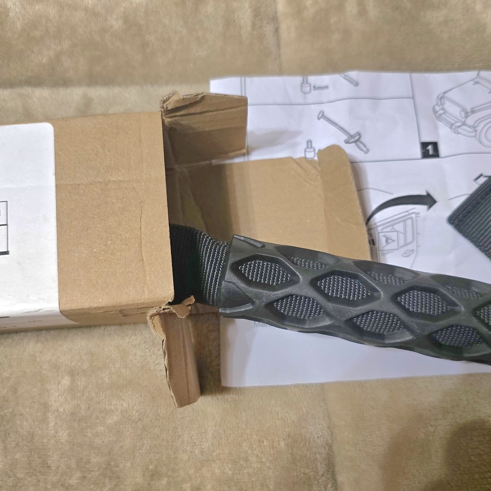 Black and Gray Textured Handle